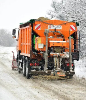 Луцьке-комунальне-підприємство-отримало-солерозкидачі-за-майже-13-мільйонів-в-лізинг Луцьке-комунальне-підприємство-отримало-солерозкидачі-за-майже-13-мільйонів-в-лізинг