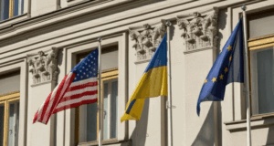 Угода на $800 млрд для України: який “план процвітання” готують ЄС та США – Politico Угода-на-$800-млрд-для-України:-який-“план-процвітання”-готують-ЄС-та-США-–-politico