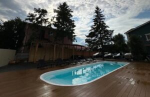 Як купити басейн у Тернополі: вибір моделі, підготовка ділянки та монтаж під ключ Як-купити-басейн-у-Тернополі:-вибір-моделі,-підготовка-ділянки-та-монтаж-під-ключ