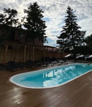 Як-купити-басейн-у-Тернополі:-вибір-моделі,-підготовка-ділянки-та-монтаж-під-ключ