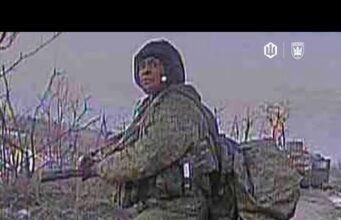 Експрес-доставка квитків до кобзона на концерт. Знімкують пілоти 414 бригади «Птахи Мадяра». (ВІДЕО) Експрес-доставка квитків до кобзона на концерт. Знімкують пілоти 414 бригади «Птахи Мадяра». (ВІДЕО)