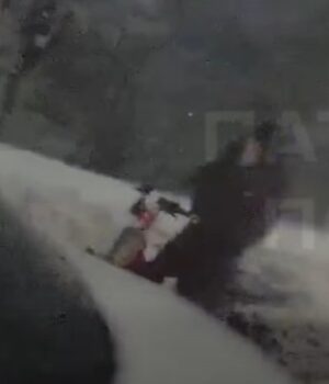 У-Луцьку-спіймали-п’яного-електроскутериста.-ВІДЕО