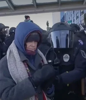 У-Міннесоті-сотні-підприємств-закрилися-на-знак-протесту-проти-рейдів-ice У-Міннесоті-сотні-підприємств-закрилися-на-знак-протесту-проти-рейдів-ice