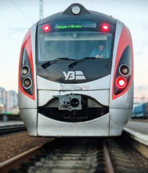 «Інтерсіті»-з-Луцька-до-Києва-скасували.-Яка-причина