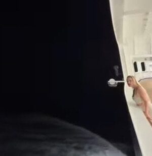 Моторошна-ніч-посеред-океану:-блогерка-опублікувала-відео-з-круїзного-лайнера