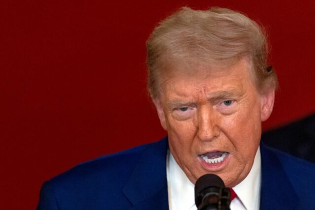 Трамп пригрозив Канаді 100% митами за угоду з Китаєм Трамп-пригрозив-Канаді-100%-митами-за-угоду-з-Китаєм