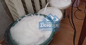 Топлять сніг на багатті у бочках. Як окупований Донецьк зимує без води Топлять-сніг-на-багатті-у-бочках.-Як-окупований-Донецьк-зимує-без-води