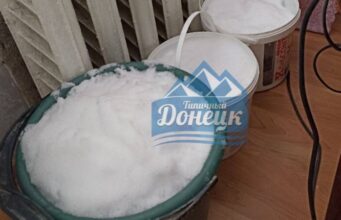 Топлять сніг на багатті у бочках. Як окупований Донецьк зимує без води Топлять-сніг-на-багатті-у-бочках.-Як-окупований-Донецьк-зимує-без-води