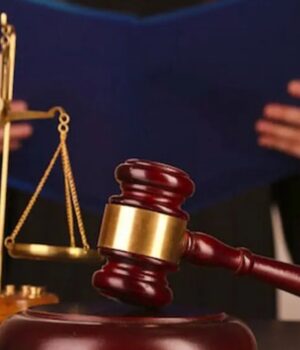 На-Волині-підліток-підпалив-туалет,-коли-курив-там-цигарки