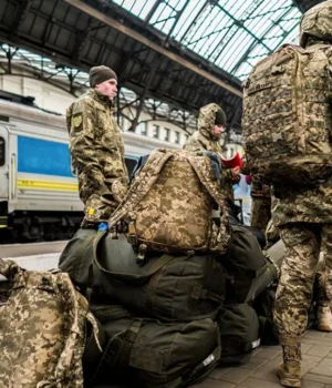 Депутати не забезпечили право на відстрочку для молоді після служби за контрактом — Костенко