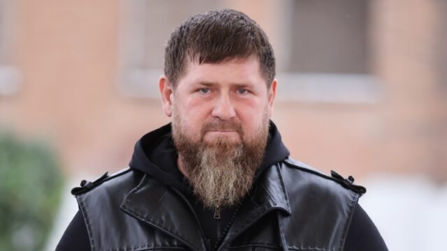 Від «пана Зеленського» до образ. Як змінювалася риторика Кадирова щодо президента України Від-«пана-Зеленського»-до-образ.-Як-змінювалася-риторика-Кадирова-щодо-президента-України