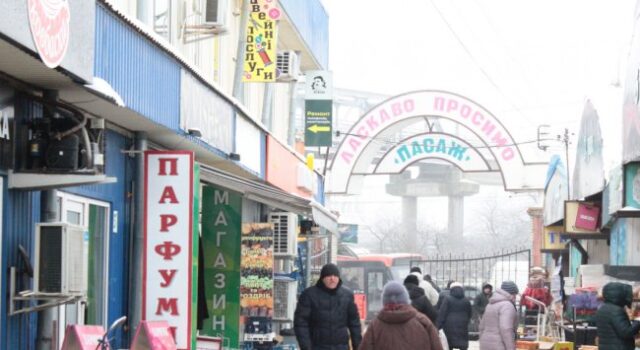 Свіже м’ясо та низькі ціни: чому лучани обирають ринок Свіже-м’ясо-та-низькі-ціни:-чому-лучани-обирають-ринок