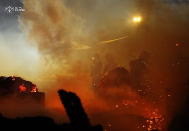 На Волині рятувальники ліквідували три пожежі На-Волині-рятувальники-ліквідували-три-пожежі