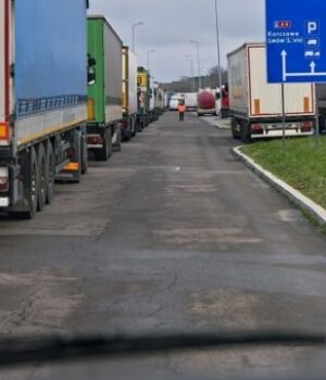 На-«Ягодині»-і-«Устилузі»-–-можливі-затримки-через-збій-з-боку-Польщі