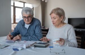 Мінімальну пенсію в Україні хочуть підняти до 6 тисяч Мінімальну-пенсію-в-Україні-хочуть-підняти-до-6-тисяч