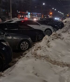 У-Луцьку-вночі-прибиратимуть-сніг-на-двох-вулицях:-просять-не-паркувати-авто У-Луцьку-вночі-прибиратимуть-сніг-на-двох-вулицях:-просять-не-паркувати-авто