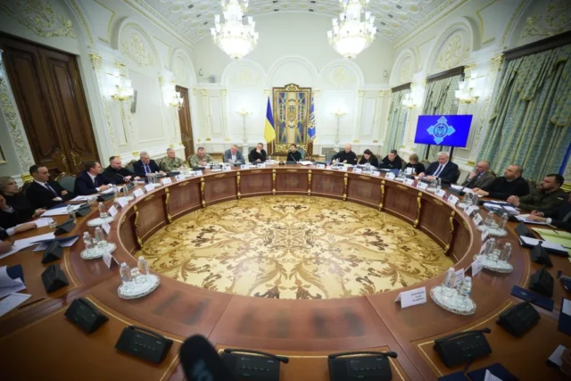 Зеленський додав нових членів у РНБО та вивів Малюка Зеленський додав нових членів у РНБО та вивів Малюка