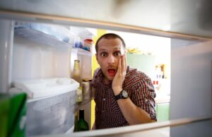 З кого вимагати компенсацію за згорілу техніку через відключення світла: порада юриста З-кого-вимагати-компенсацію-за-згорілу-техніку-через-відключення-світла:-порада-юриста