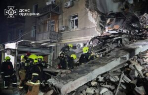 Росія масовано обстріляла Одесу: поцілила у житлові будинки та дитячий садок Росія-масовано-обстріляла-Одесу:-поцілила-у-житлові-будинки-та-дитячий-садок