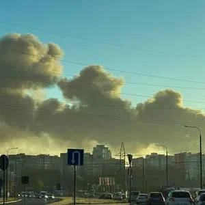 На Львівщині після атаки рф скасували навчання і просять людей зачинити вікна