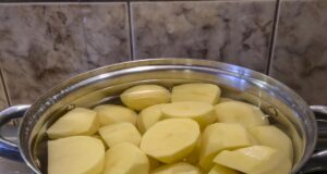 Експерт назвала ознаку найкориснішої картоплі Експерт-назвала-ознаку-найкориснішої-картоплі