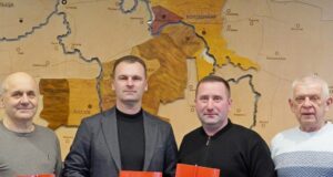 Чотири громади на Волині підписали меморандум про спільне поводження з побутовими відходами Чотири-громади-на-Волині-підписали-меморандум-про-спільне-поводження-з-побутовими-відходами