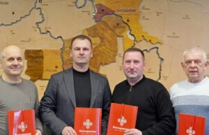 Чотири громади на Волині підписали меморандум про спільне поводження з побутовими відходами Чотири-громади-на-Волині-підписали-меморандум-про-спільне-поводження-з-побутовими-відходами