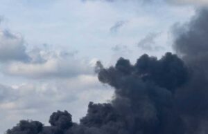 Атака на Броди: у місті дим і різкий запах, навчання у школах скасовано Атака-на-Броди:-у-місті-дим-і-різкий-запах,-навчання-у-школах-скасовано