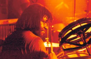 Реггі-барабанщик Слай Данбар помер у віці 73 років Реггі-барабанщик-Слай-Данбар-помер-у-віці-73-років