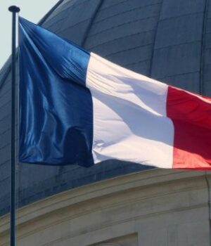 У-Франції-ухвалили-в-першому-читанні-закон-про-заборону-соцмереж-для-дітей-до-15-років