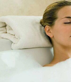 Як-перетворити-вечірнє-купання-на-повноцінний-відпочинок