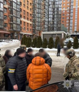 У-Луцьку-група-молодиків-привласнила-майже-мільйон-гривень-знайомого