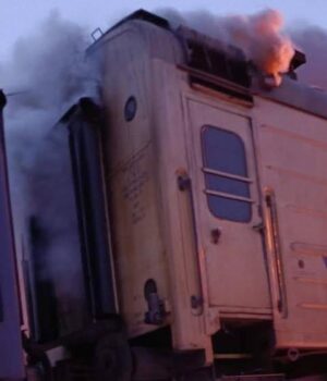 Росіяни-вдарили-“Шахедами”-по-пасажирському-потягу-на-Харківщині,-є-поранені Росіяни-вдарили-“Шахедами”-по-пасажирському-потягу-на-Харківщині,-є-поранені