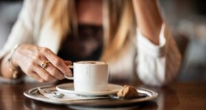 Скільки кави пити для покращення настрою: експерти назвали “ідеальну дозу” Скільки-кави-пити-для-покращення-настрою:-експерти-назвали-“ідеальну-дозу”