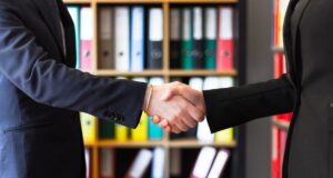 Реальні шляхи до роботи мрії: поради експертів Реальні-шляхи-до-роботи-мрії:-поради-експертів