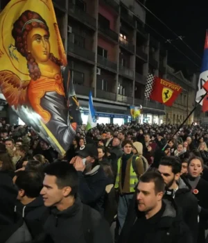 У-Белграді-пройшли-багатотисячні-протести-проти-репресій-в-університетах У-Белграді-пройшли-багатотисячні-протести-проти-репресій-в-університетах