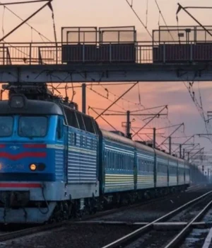 Укрзалізниця-попередила-про-значні-затримки-поїздів-на-Харківщині-та-Одещині