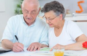 Понад 60 тисяч пенсіонерів в Україні отримують менше прожиткового мінімуму Понад-60-тисяч-пенсіонерів-в-Україні-отримують-менше-прожиткового-мінімуму