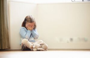 На Волині чоловік упродовж трьох років ґвалтував власних доньок: як його покарали На-Волині-чоловік-упродовж-трьох-років-ґвалтував-власних-доньок:-як-його-покарали