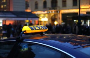 Таксі Ужгород – Будапешт: швидкий міжнародний трансфер до Угорщини без пересадок Таксі-Ужгород-–-Будапешт:-швидкий-міжнародний-трансфер-до-Угорщини-без-пересадок