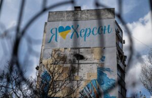 Місто, де бояться неба. Як живе Херсон під прицілом російських дронів, – NYT Місто,-де-бояться-неба.-Як-живе-Херсон-під-прицілом-російських-дронів,-–-nyt