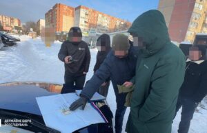 Ціна питання – 3000 доларів: у Луцьку за хабарництво судять працівника ТЦК Ціна-питання-–-3000-доларів:-у-Луцьку-за-хабарництво-судять-працівника-ТЦК