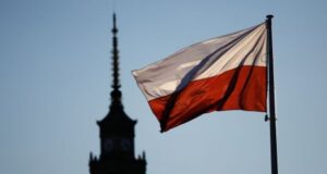 У Польщі призупиняють виплати для українців: нові умови отримання грошової допомоги У-Польщі-призупиняють-виплати-для-українців:-нові-умови-отримання-грошової-допомоги