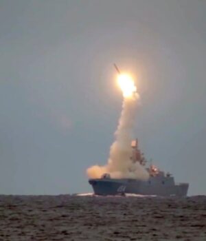 Гіперзвукові-ракети-з-окупованого-Криму.-«Циркон»,-його-секрети-та-реальні-можливості Гіперзвукові-ракети-з-окупованого-Криму.-«Циркон»,-його-секрети-та-реальні-можливості