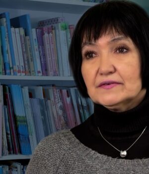 «Для-мене-бібліотека-–-це-затишок»:-лучанка-48-років-працює-у-книгозбірні