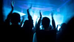 Пісня, яка заполонила TikTok і обігнала Тейлор Свіфт на YouTube Пісня,-яка-заполонила-tiktok-і-обігнала-Тейлор-Свіфт-на-youtube