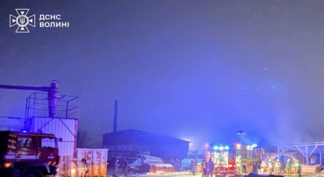 У Луцьку вночі горіла господарська споруда У-Луцьку-вночі-горіла-господарська-споруда