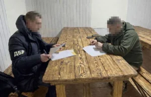 Фіктивні відстрочки в реєстрі "Оберіг": викрито організовану групу посадовців ТЦК та ЗСУ Фіктивні-відстрочки-в-реєстрі-"Оберіг":-викрито-організовану-групу-посадовців-ТЦК-та-ЗСУ