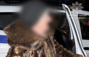 Блукала селом Рованці: патрульні допомогли літній лучанці дістатись додому Блукала-селом-Рованці:-патрульні-допомогли-літній-лучанці-дістатись-додому