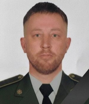 Воював-від-2014-го-і-їхав-на-фронт:-унаслідок-удару-РФ-по-поїзду-на-Харківщині-загинув.